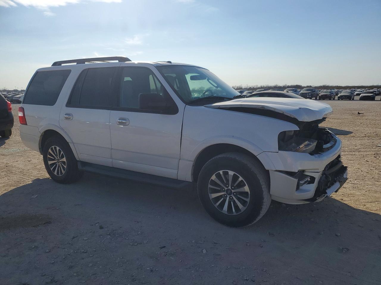2016 Ford Expedition Xlt - Фото 4