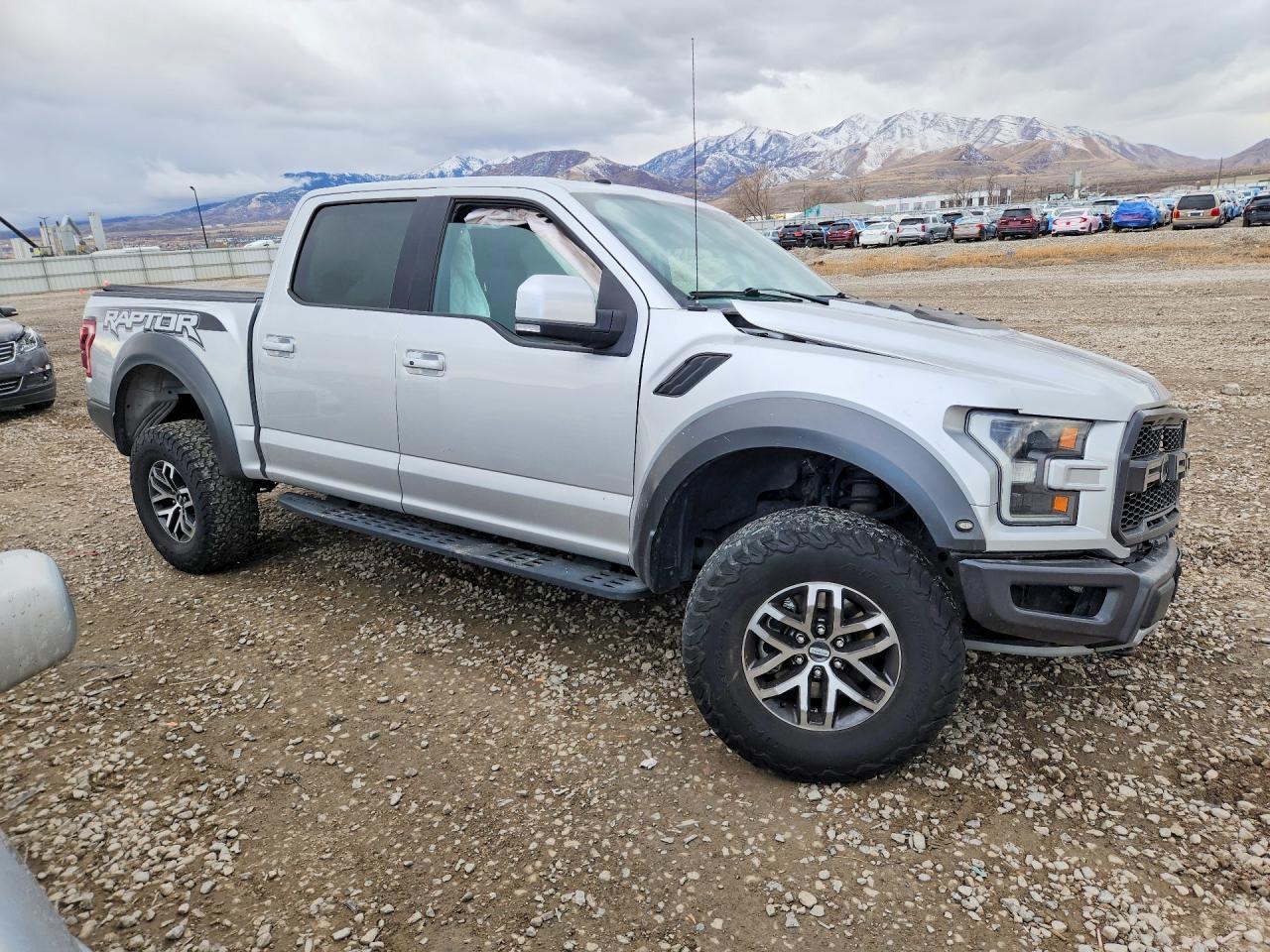 2018 Ford F150 Raptor - Image 4