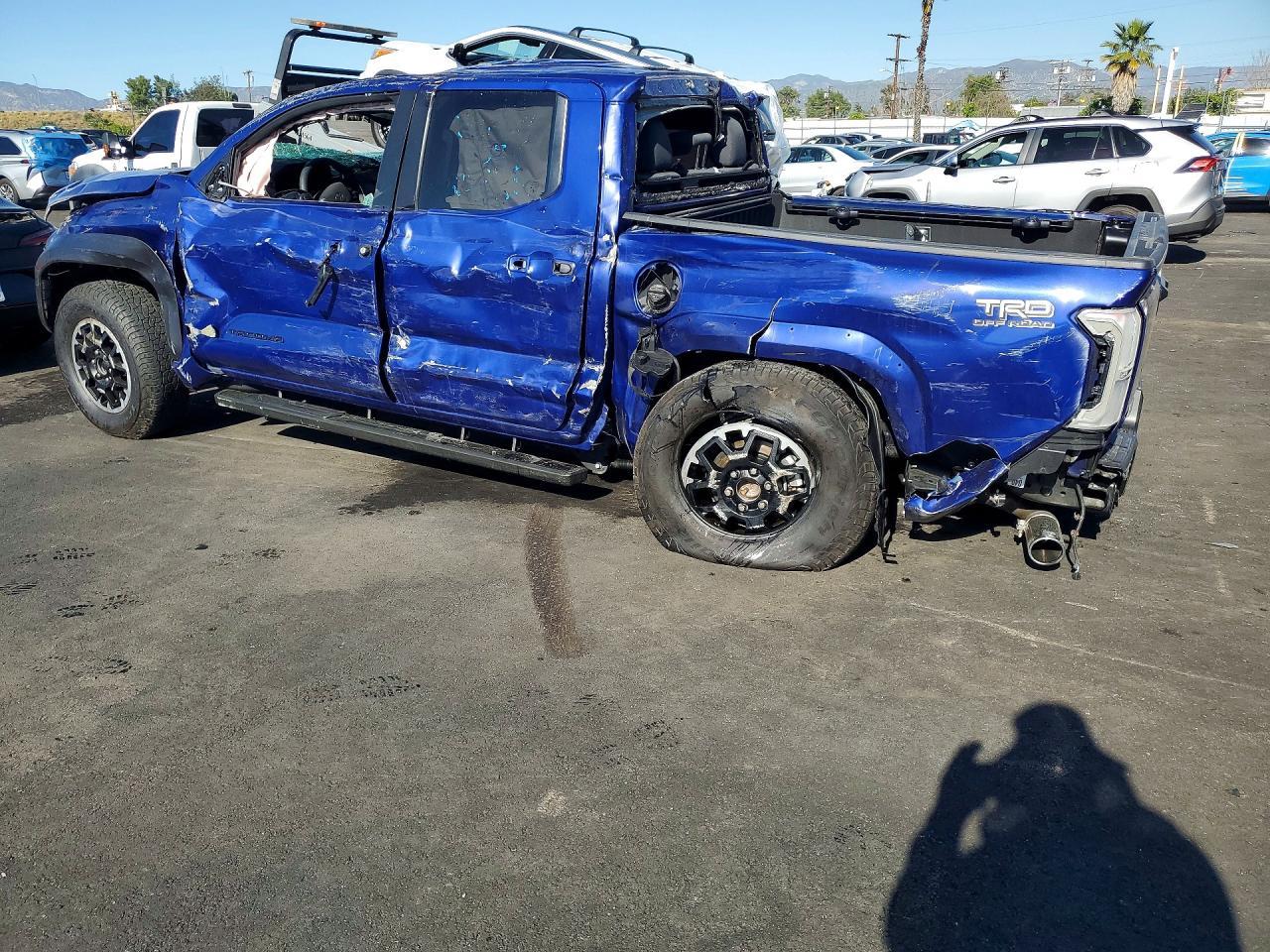 2025 Toyota Tacoma Double Cab - Фото 2