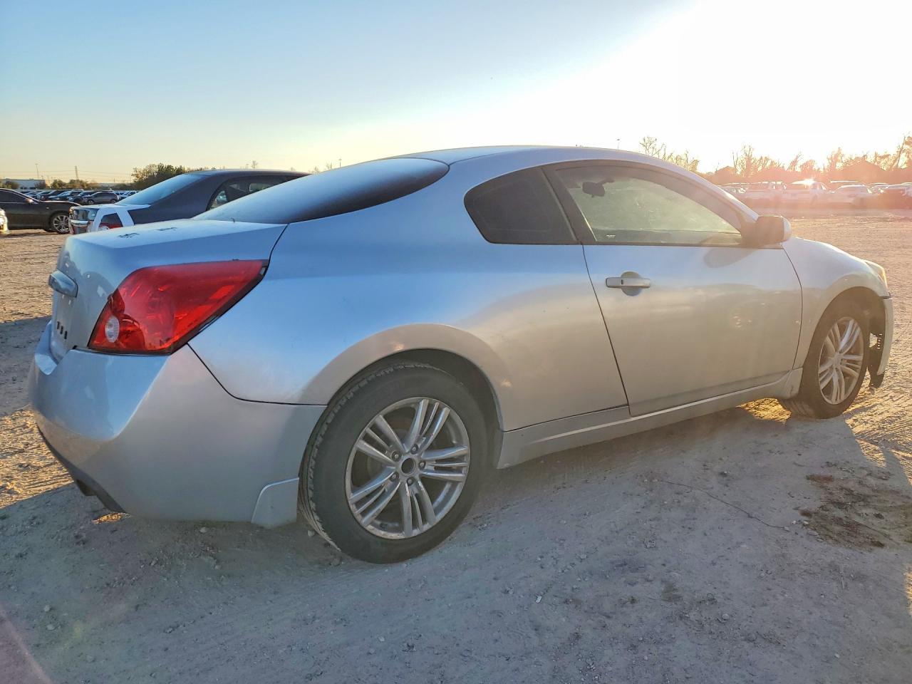 2010 Nissan Altima S - Фото 3