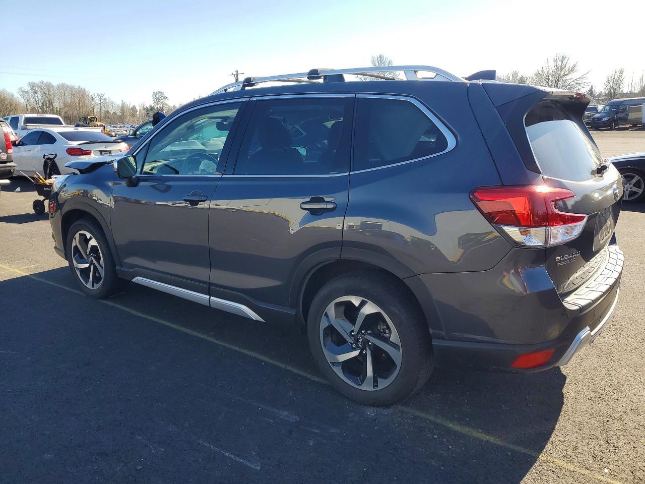 2022 Subaru Forester Touring - Image 2