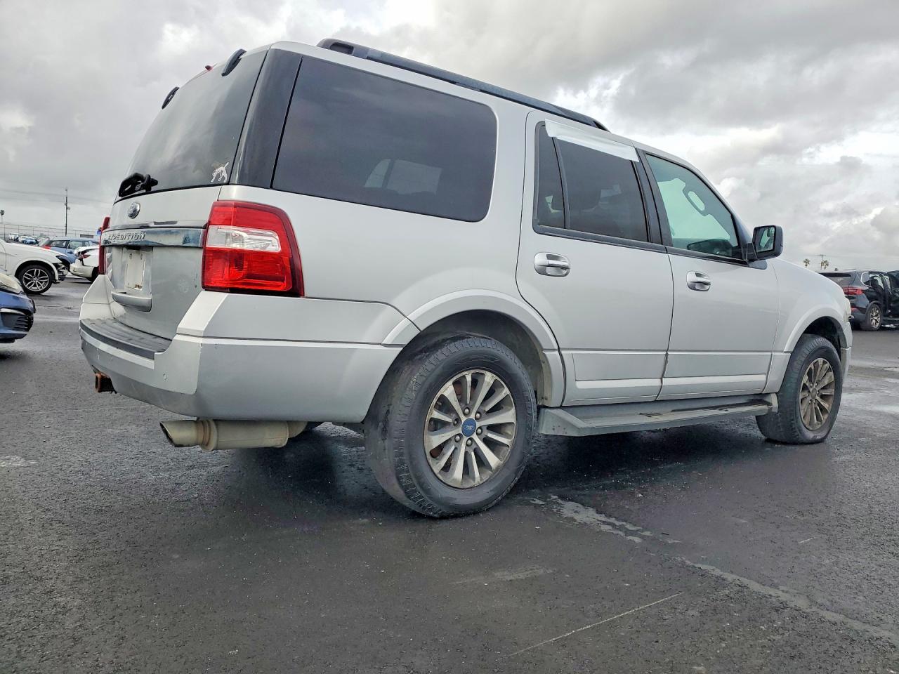 2015 Ford Expedition Xlt - Image 3