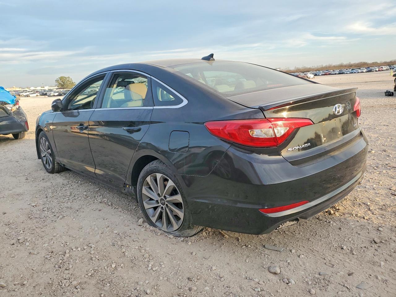 2016 Hyundai Sonata Sport - Image 2