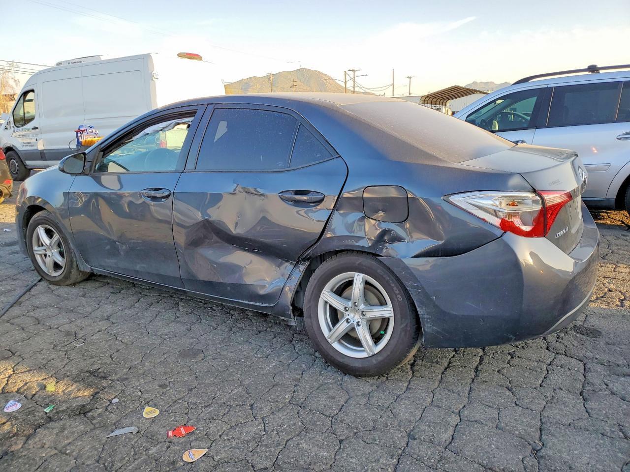 2018 Toyota Corolla L - Фото 2