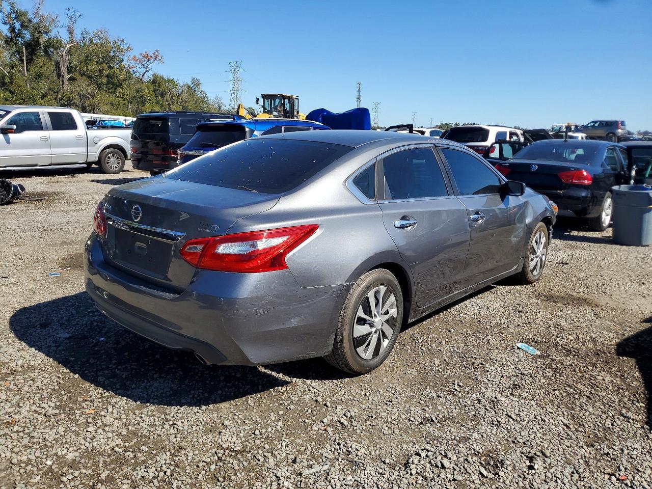 2017 Nissan Altima 2.5 S - Фото 3