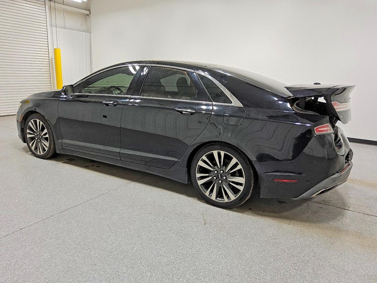 2018 Lincoln Mkz Hybrid Reserve - Image 2