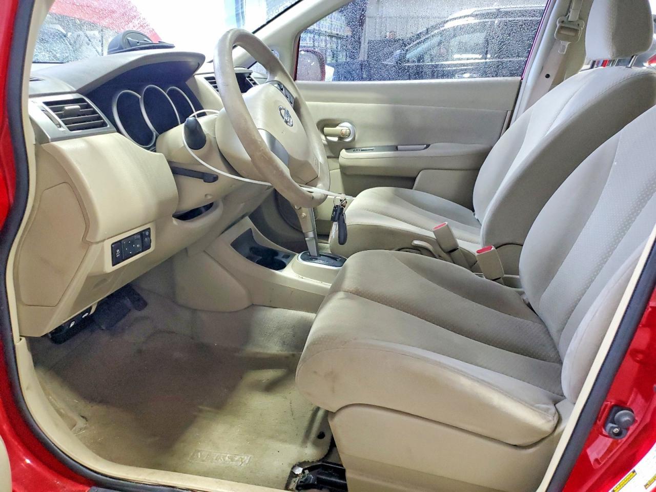 2010 Nissan Versa S - Image 7
