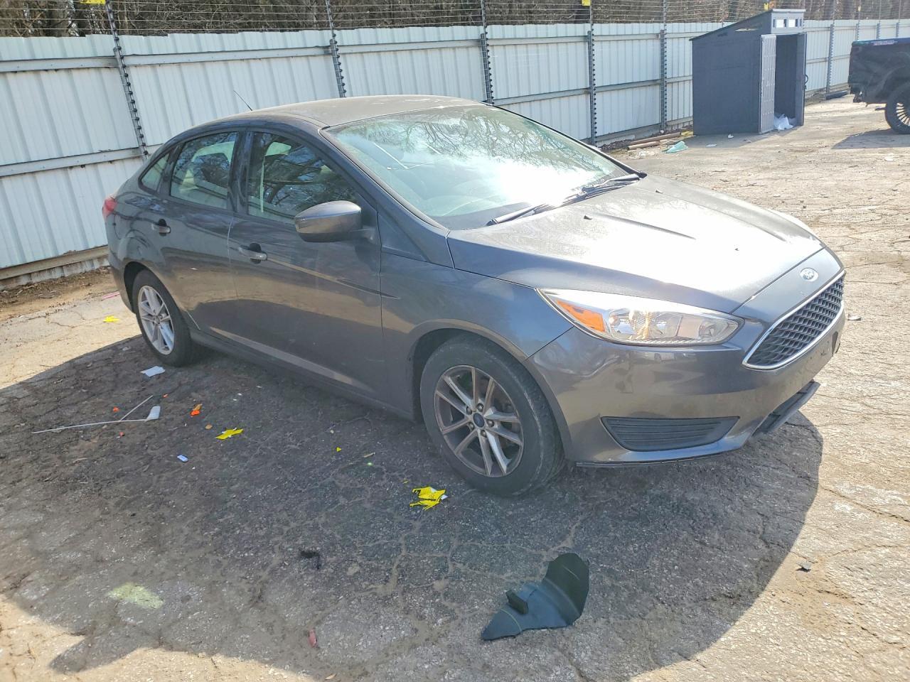 2018 Ford Focus Se - Image 4