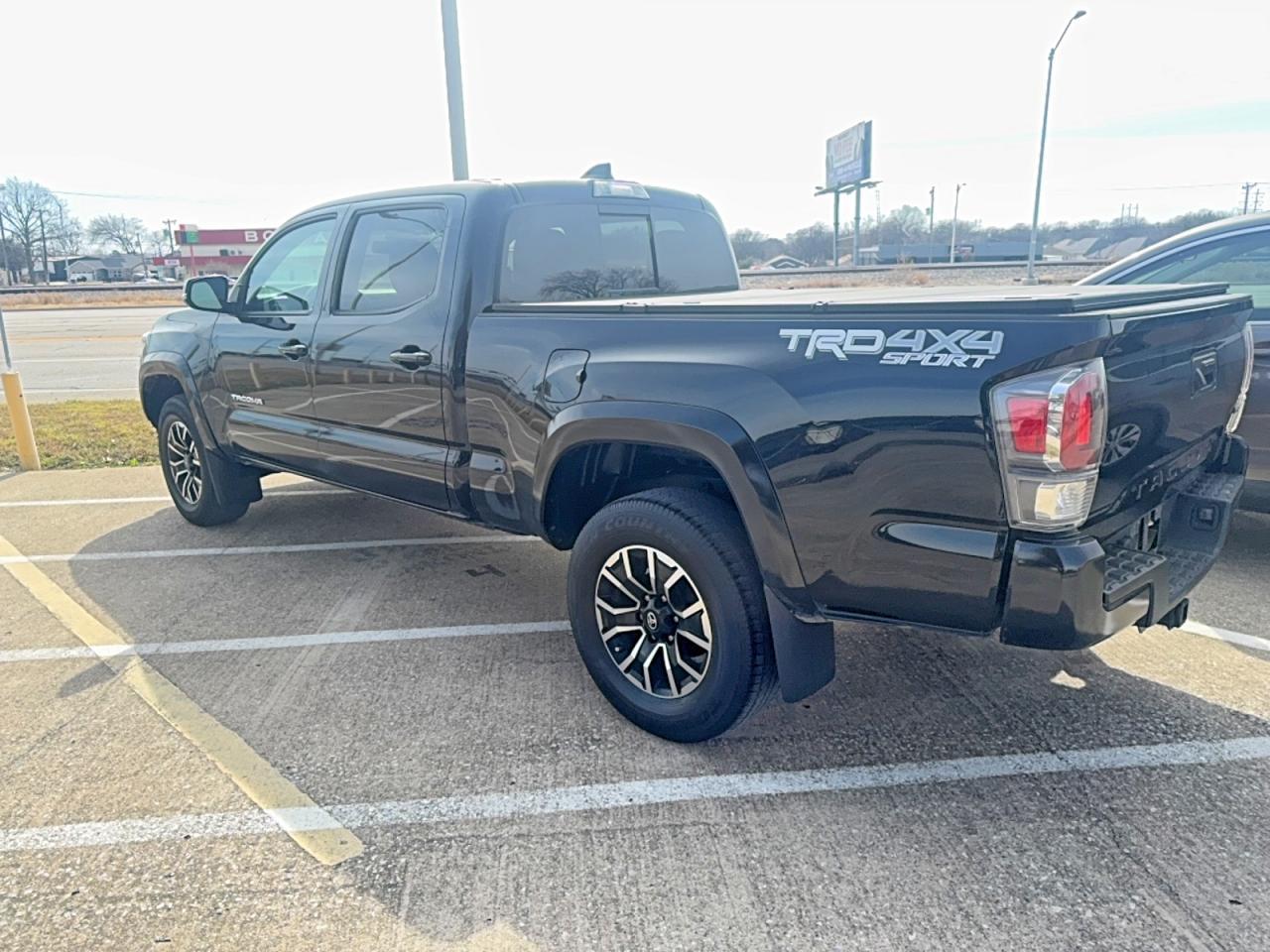 2022 Toyota Tacoma Double Cab - Фото 3