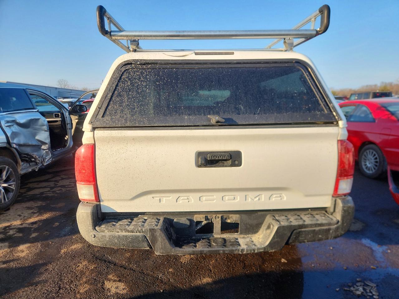 2016 Toyota Tacoma Access Cab - Image 6