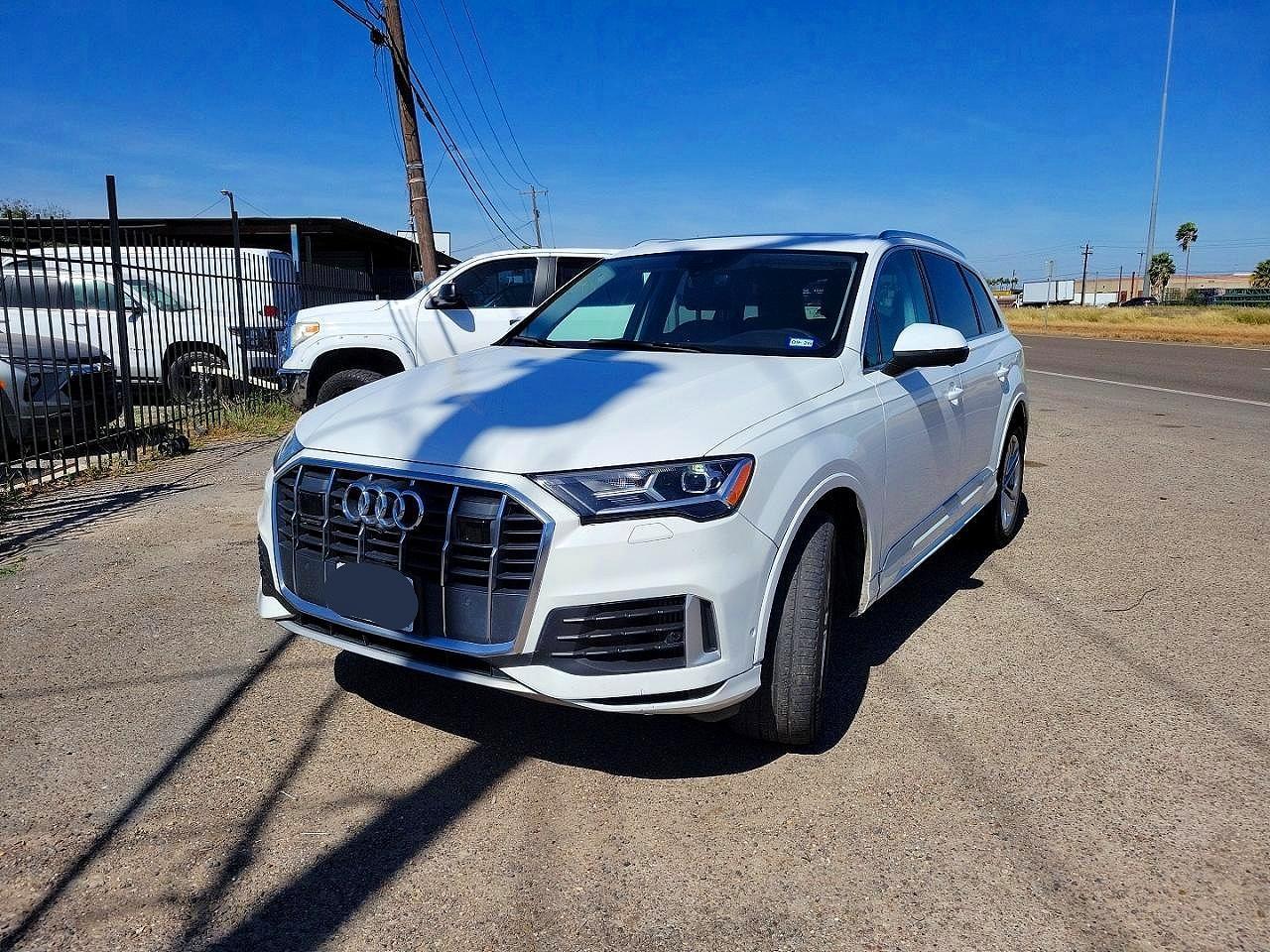 2023 Audi Q7 Premium Plus - Фото 2