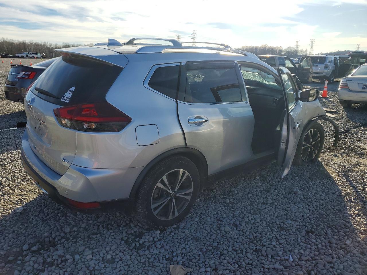 2020 Nissan Rogue Sv - Фото 3