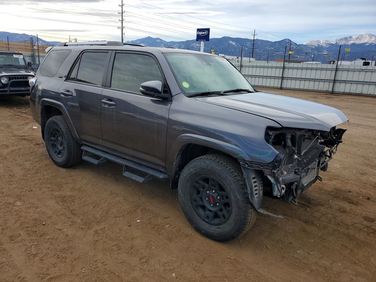 2021 Toyota 4Runner Sr5/Sr5 Premium - Image 4
