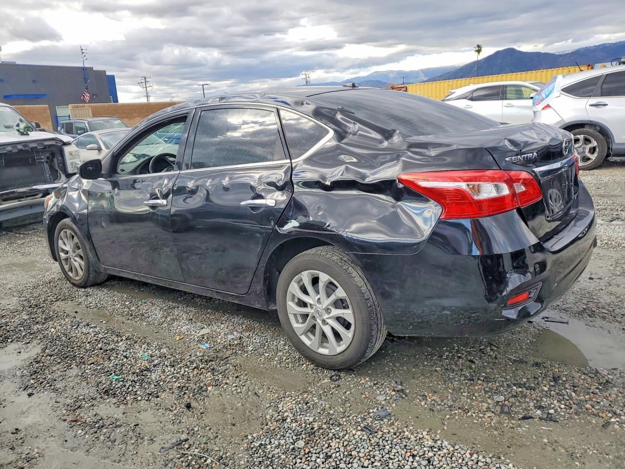 2019 Nissan Sentra S - Фото 2