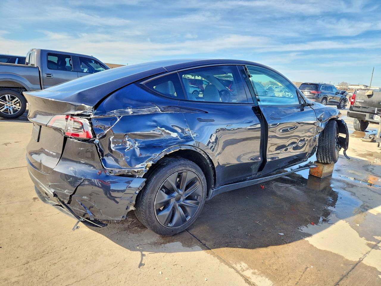 2024 Tesla Model Y - Image 3
