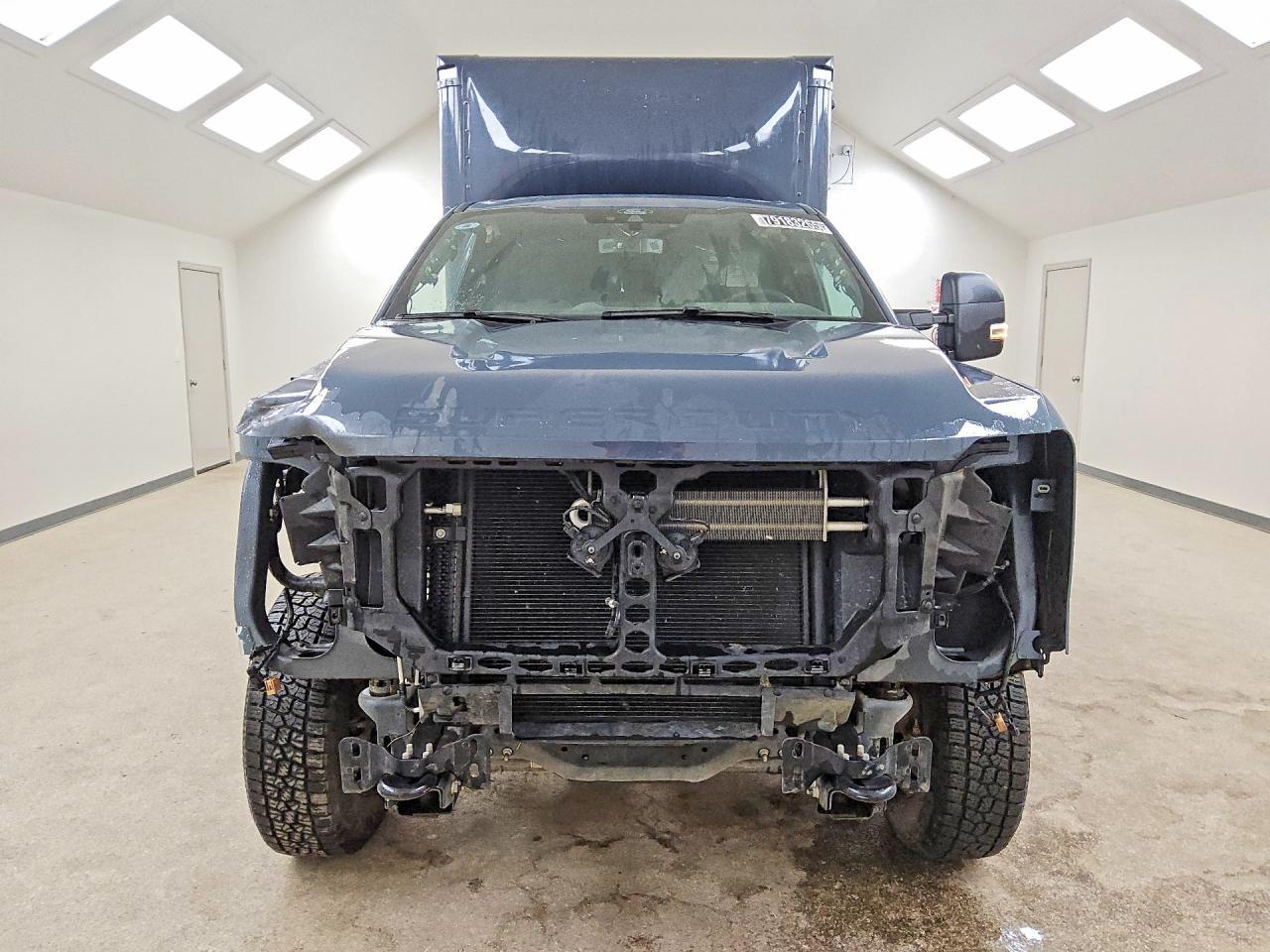 2024 Ford F250 Super - Фото 5