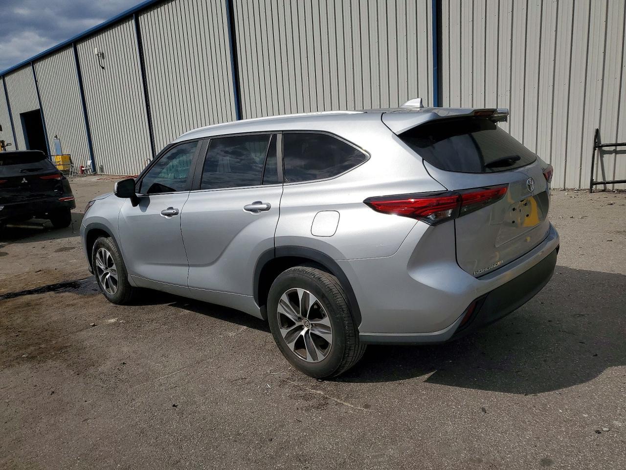 2023 Toyota Highlander Xle - Фото 2