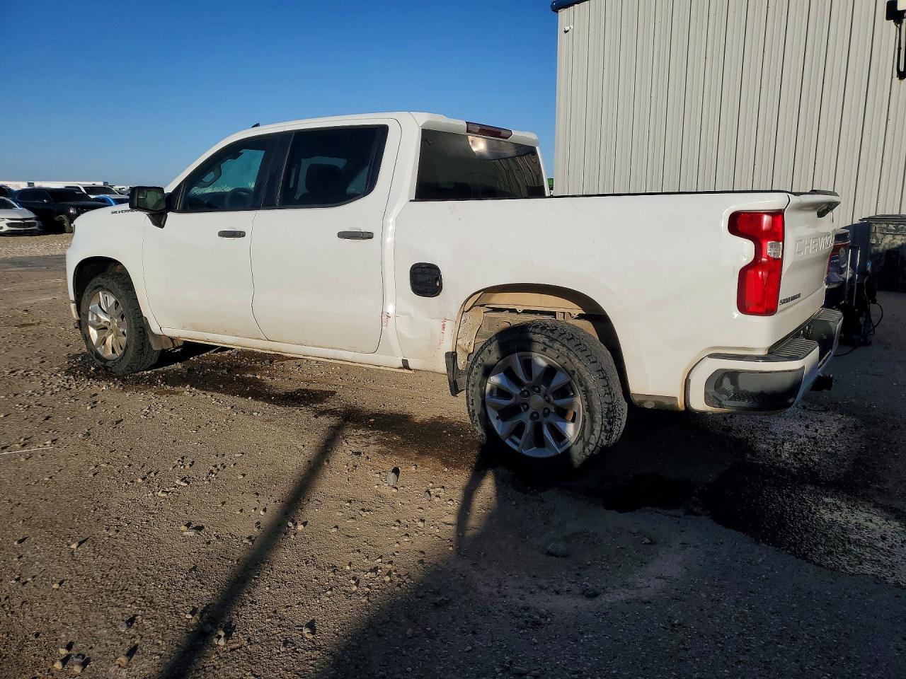 2019 Chevrolet Silverado C1500 Custom - Фото 2