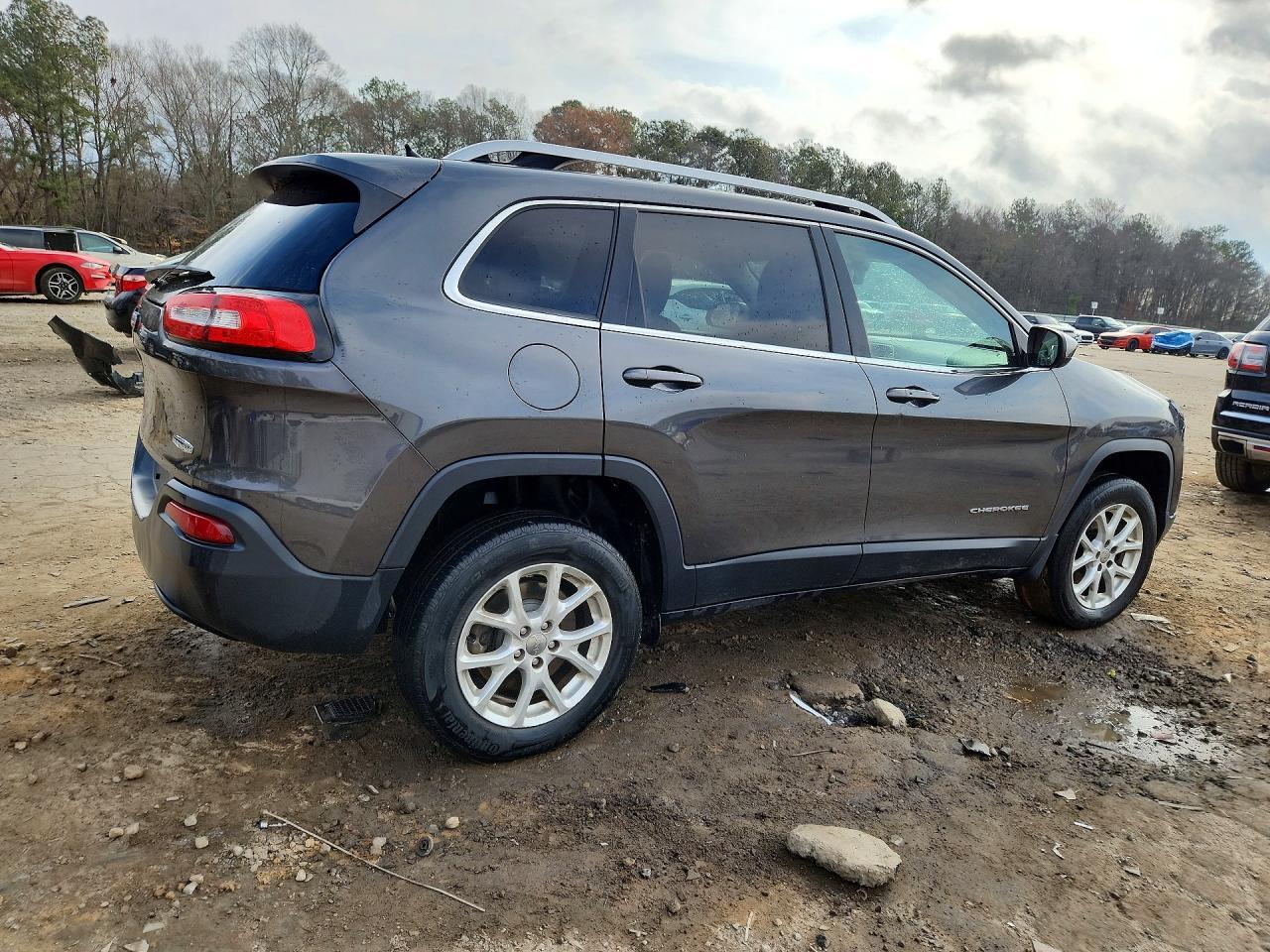 2015 Jeep Cherokee Latitude - Фото 3
