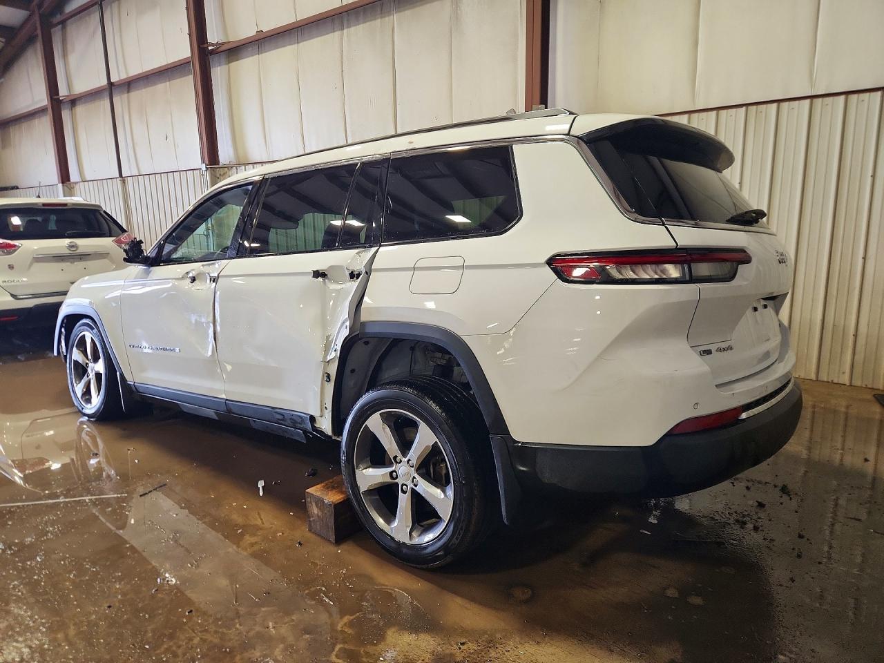 2022 Jeep Grand Cherokee L Limited - Image 2