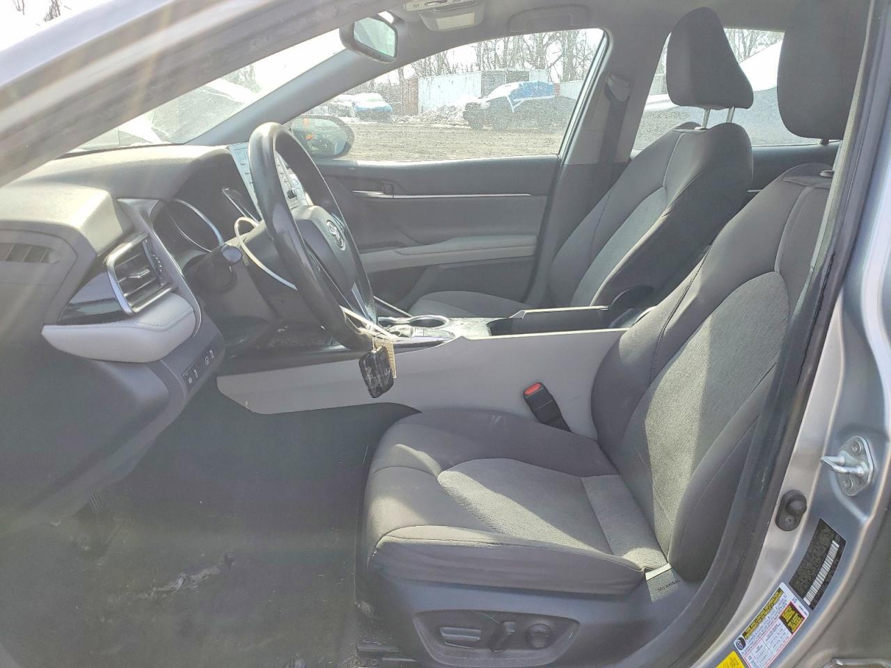 2023 Toyota Camry Le - Фото 7