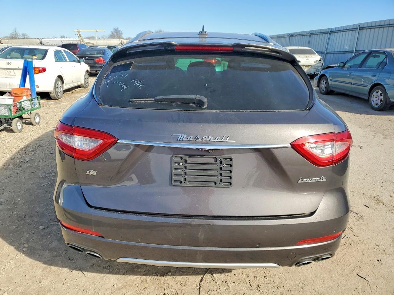 2017 Maserati Levante Sport - Фото 6