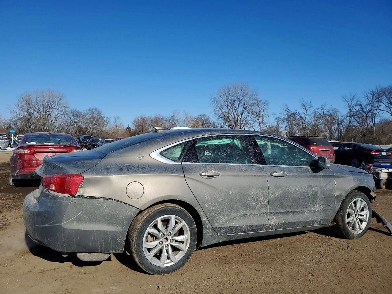 2018 Chevrolet Impala Lt - Image 3