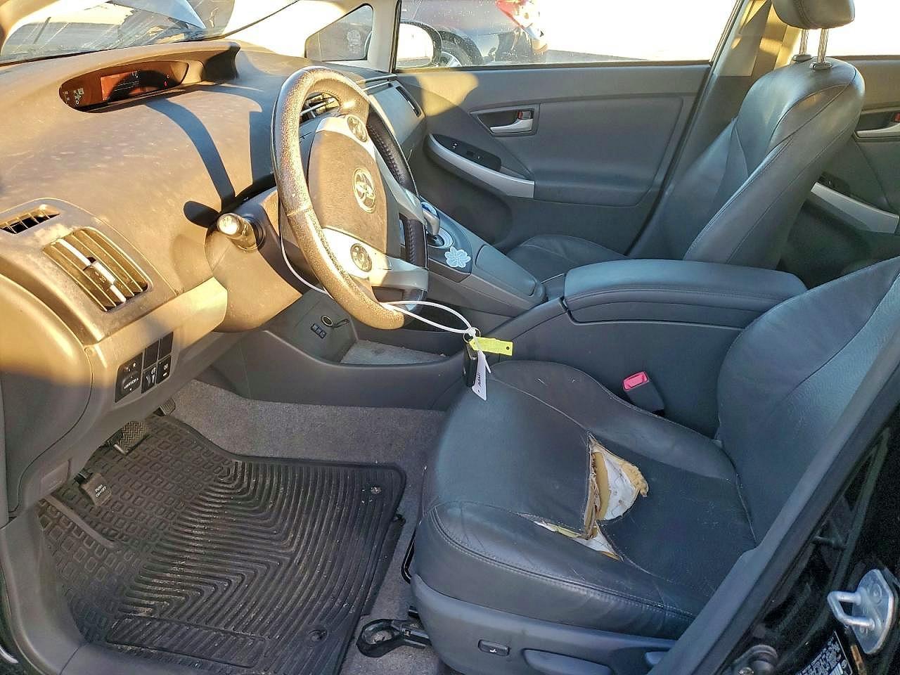 2011 Toyota Prius - Фото 7