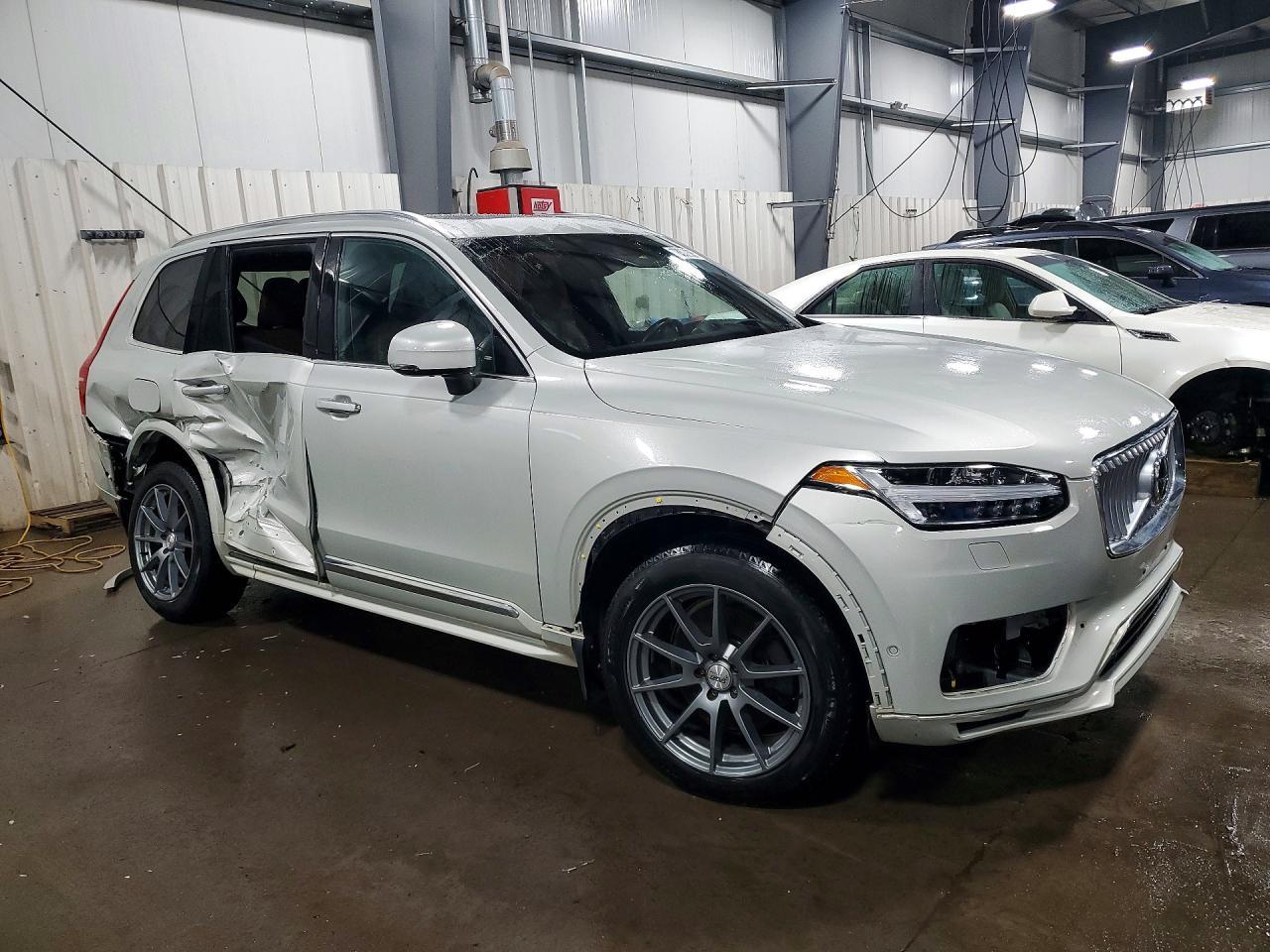 2022 Volvo Xc90 T6 Inscription - Image 4