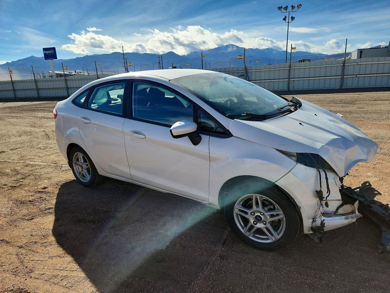2019 Ford Fiesta Se - Фото 4