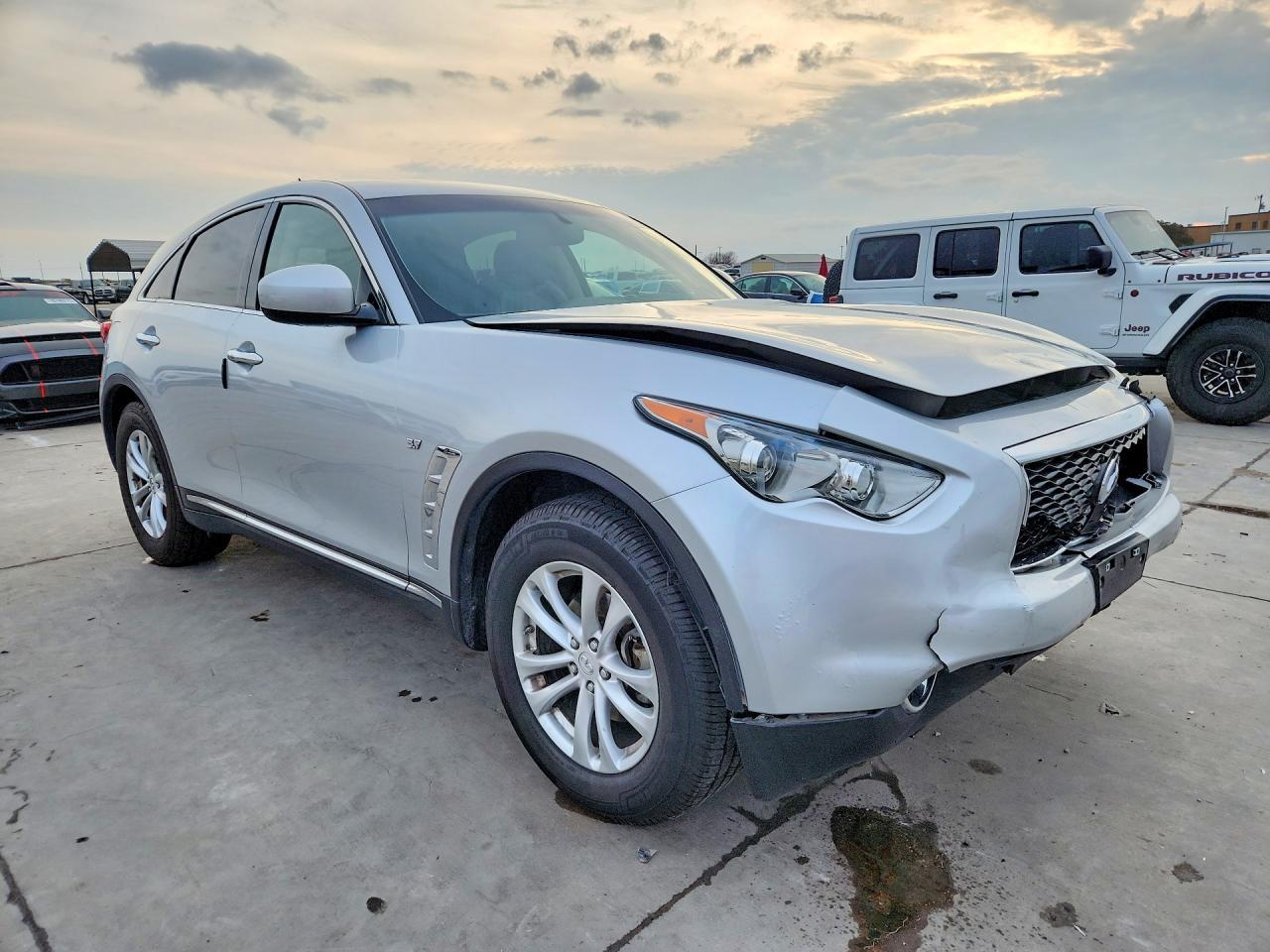 2017 Infiniti Qx70 Base - Фото 4