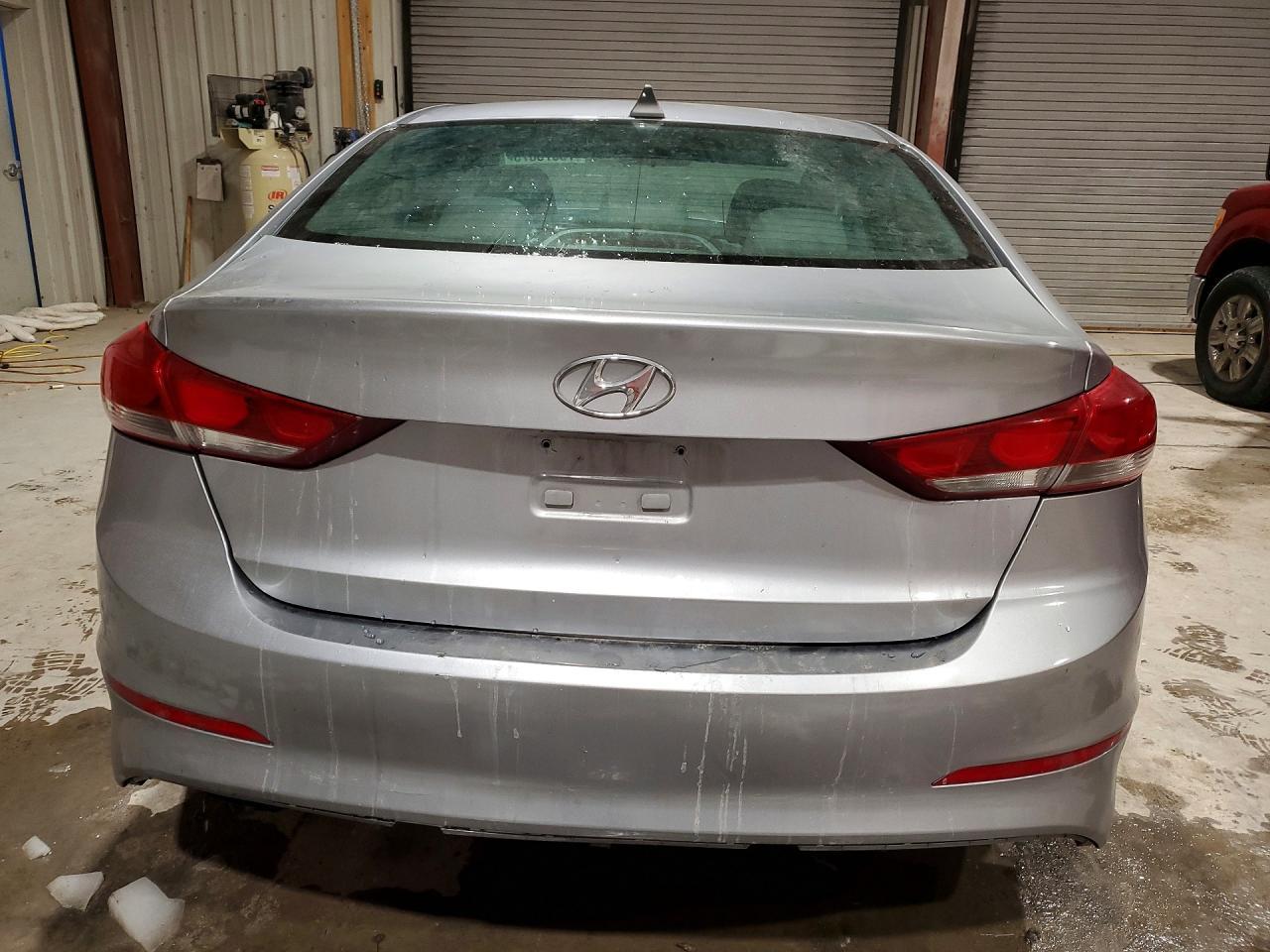 2017 Hyundai Elantra Se - Image 6