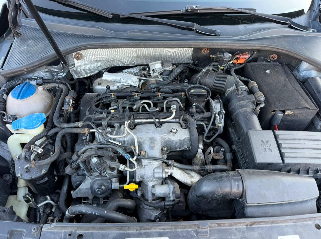 2014 Volkswagen Passat S - Фото 7