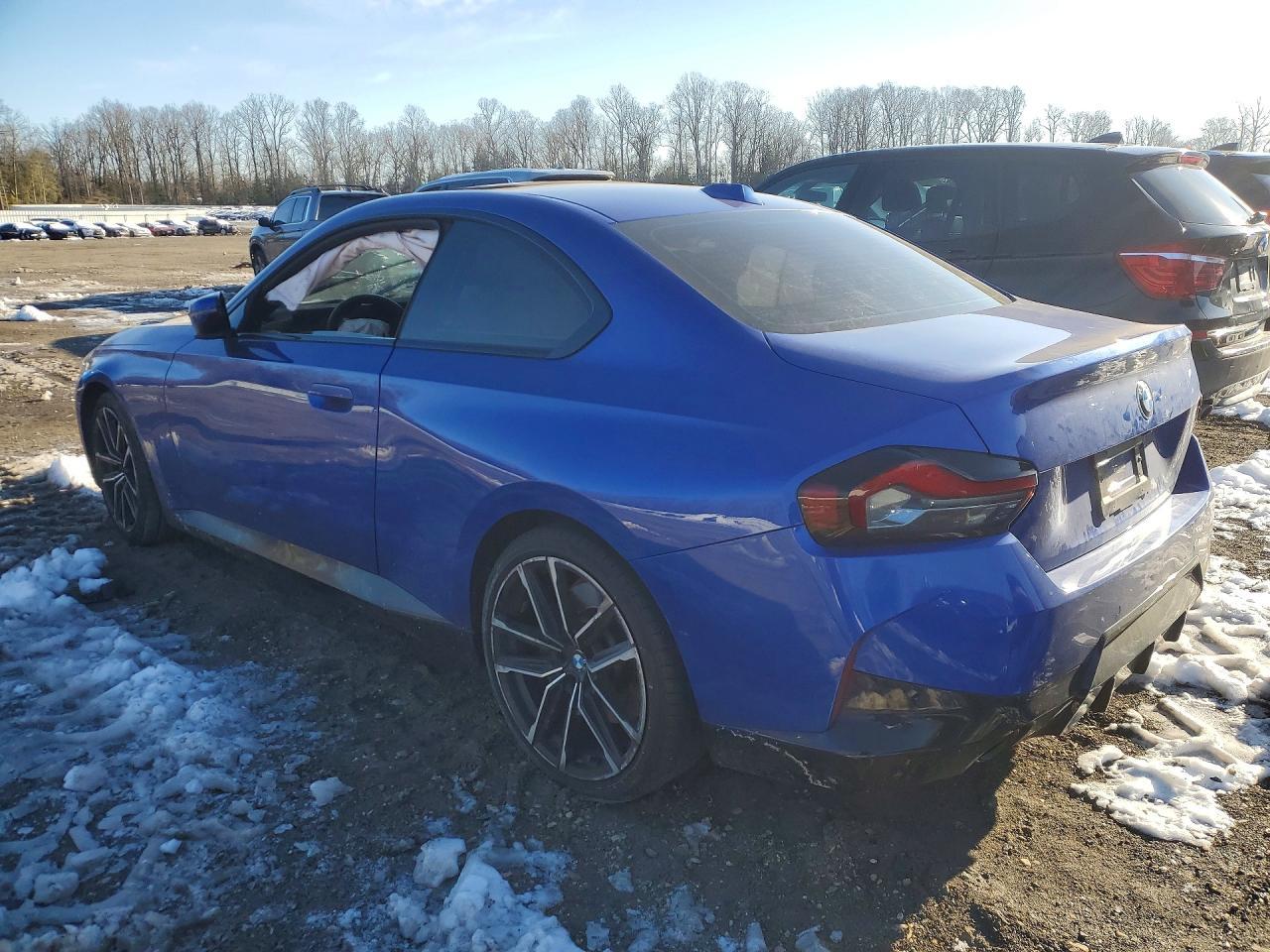 2023 BMW 230Xi - Фото 2