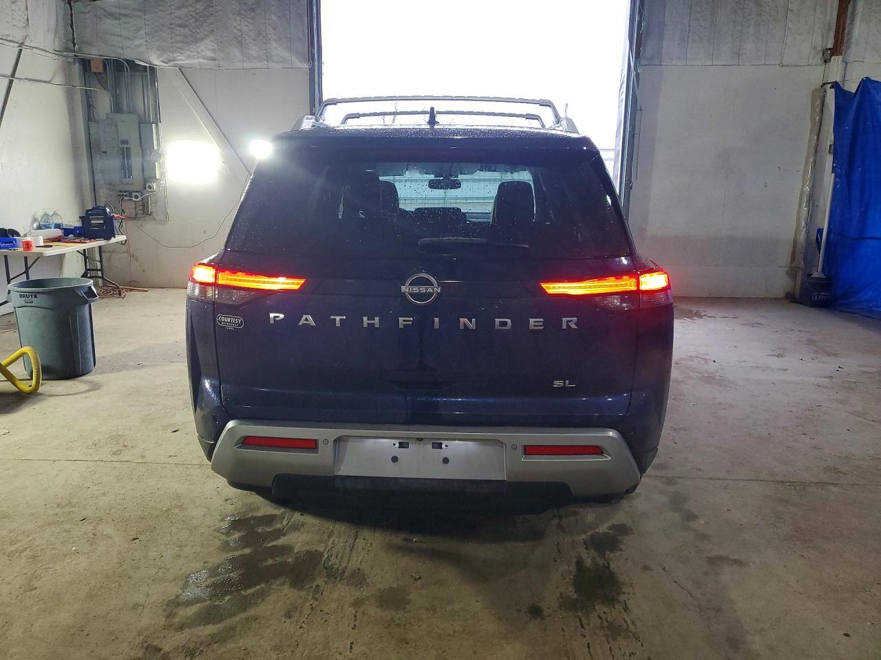 2022 Nissan Pathfinder Sl - Фото 6