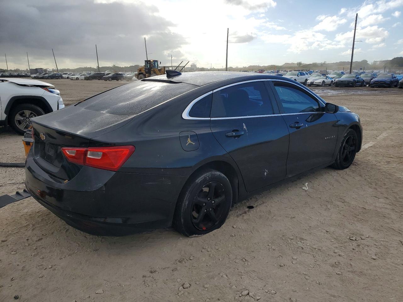 2017 Chevrolet Malibu Ls - Image 3