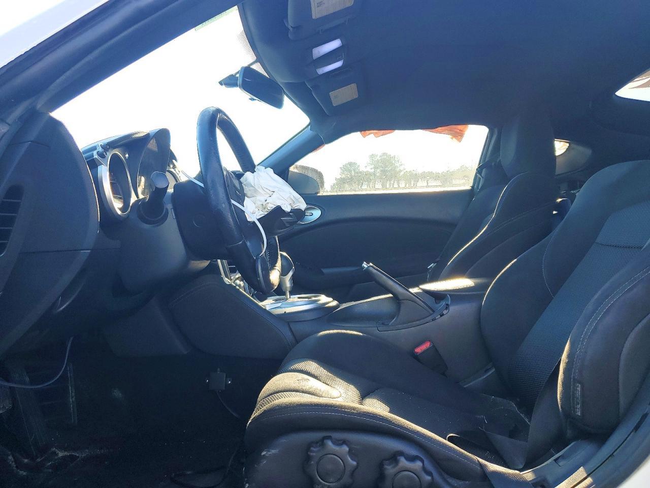 2016 Nissan 370Z Base - Фото 7