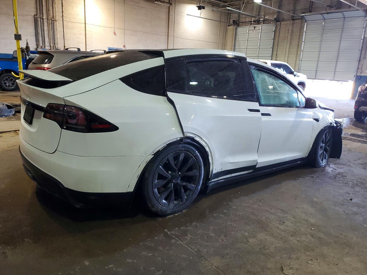 2023 Tesla Model X - Image 3