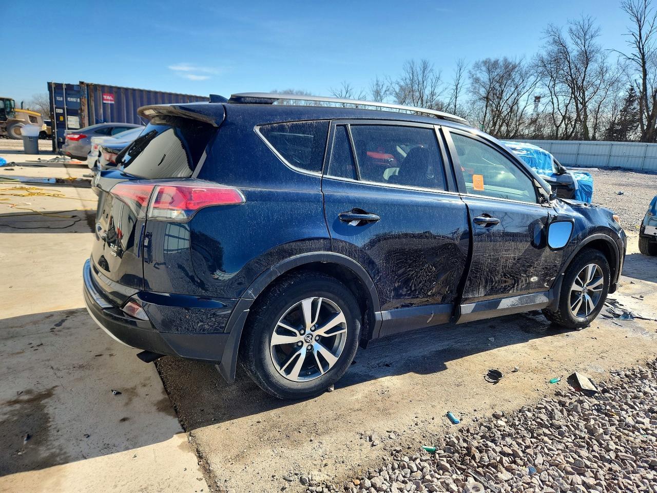 2018 Toyota Rav4 Adventure - Фото 3