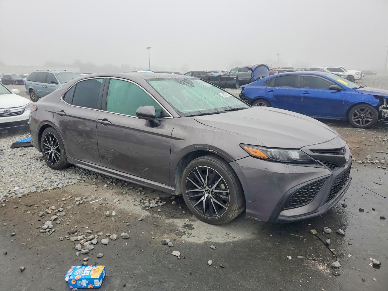 2021 Toyota Camry Se - Image 4