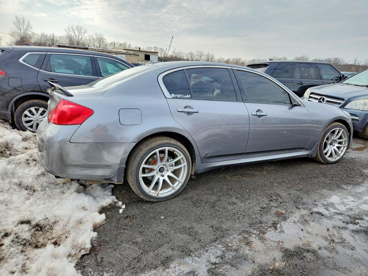 2011 Infiniti G37 Sedan X - Фото 3