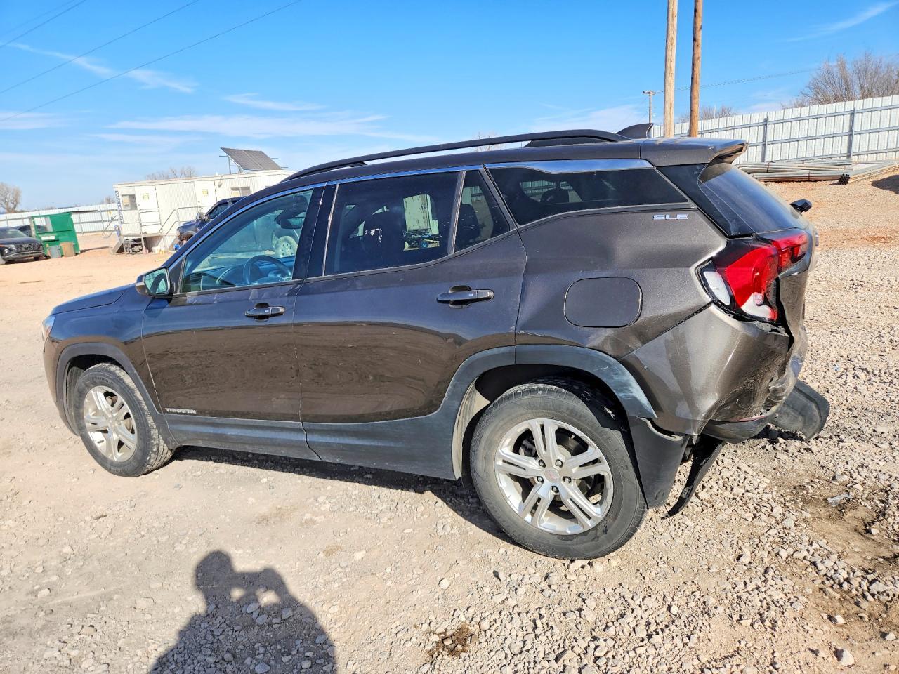 2020 GMC Terrain Sle - Image 2