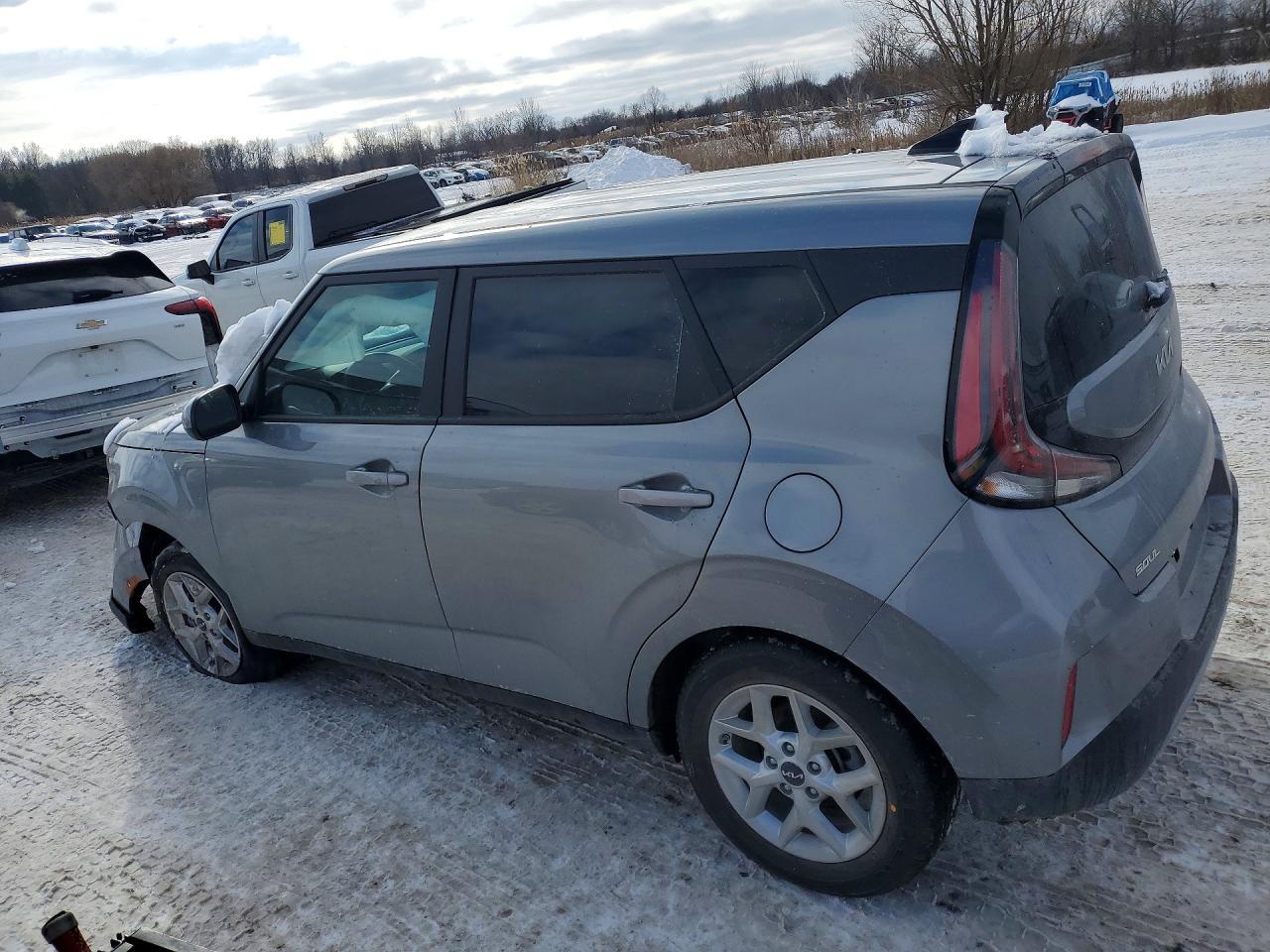 2025 Kia Soul Lx - Image 2