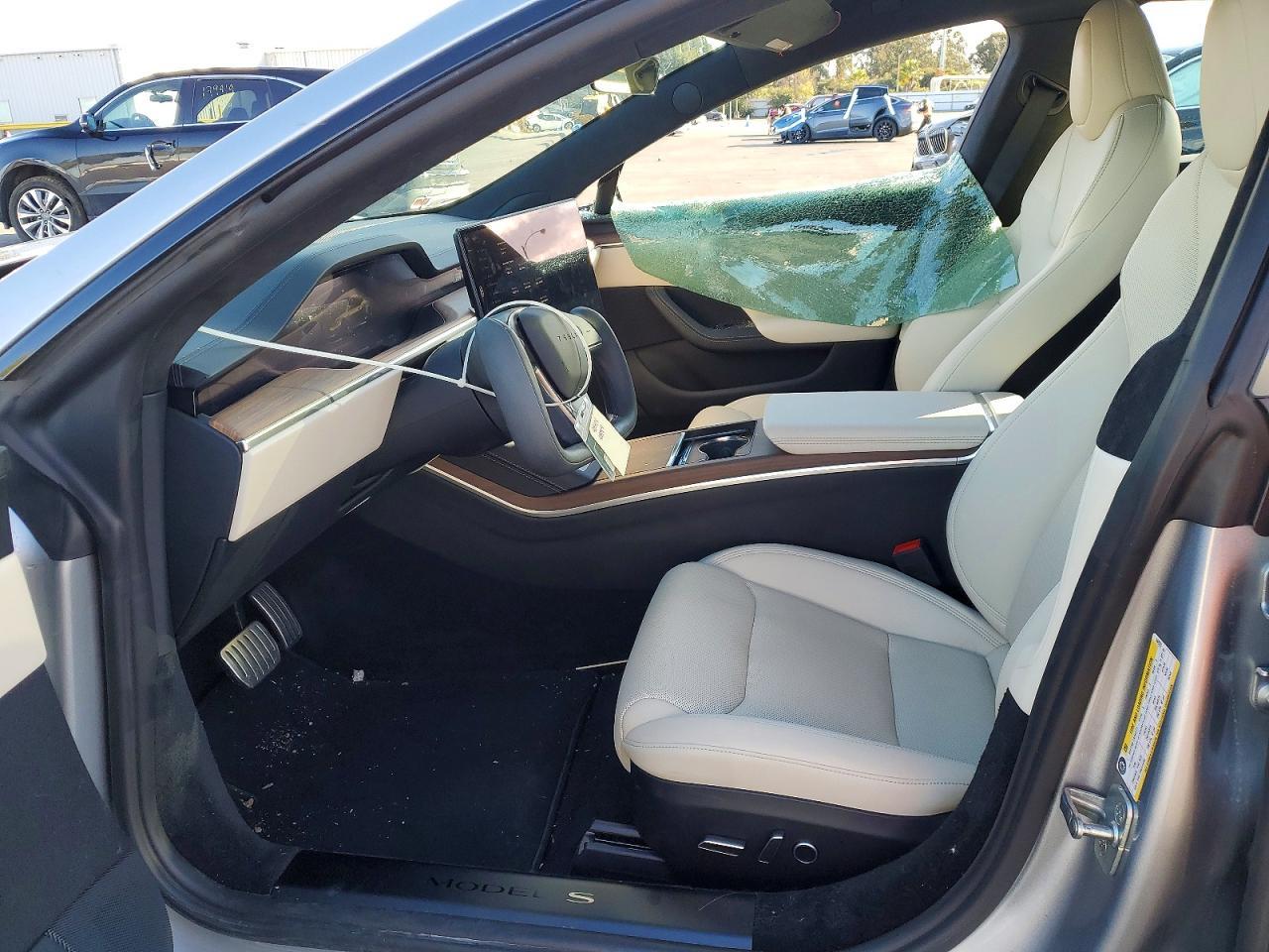 2024 Tesla Model S - Image 7