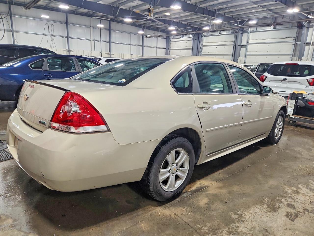 2012 Chevrolet Impala Ls - Фото 3