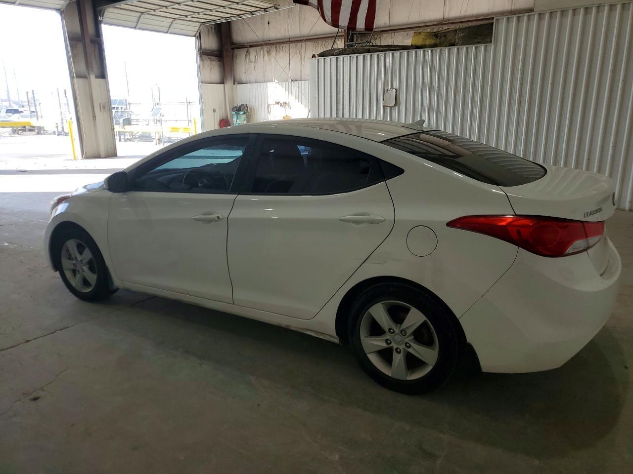 2013 Hyundai Elantra Gls - Image 2