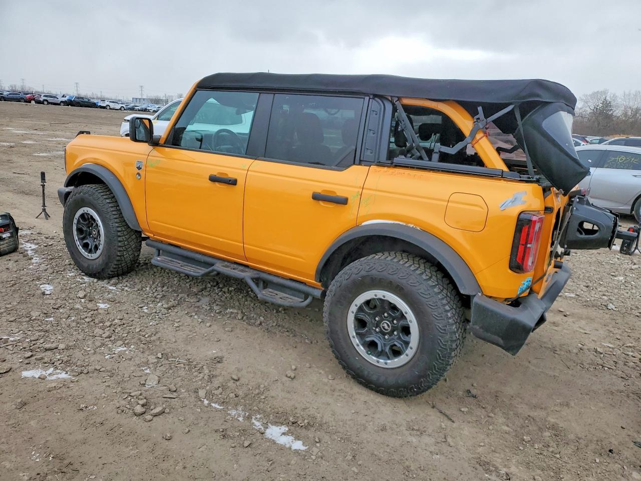2022 Ford Bronco Base - Фото 2
