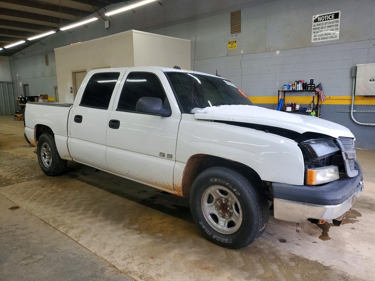 2005 Chevrolet Silverado C1500 - Image 4