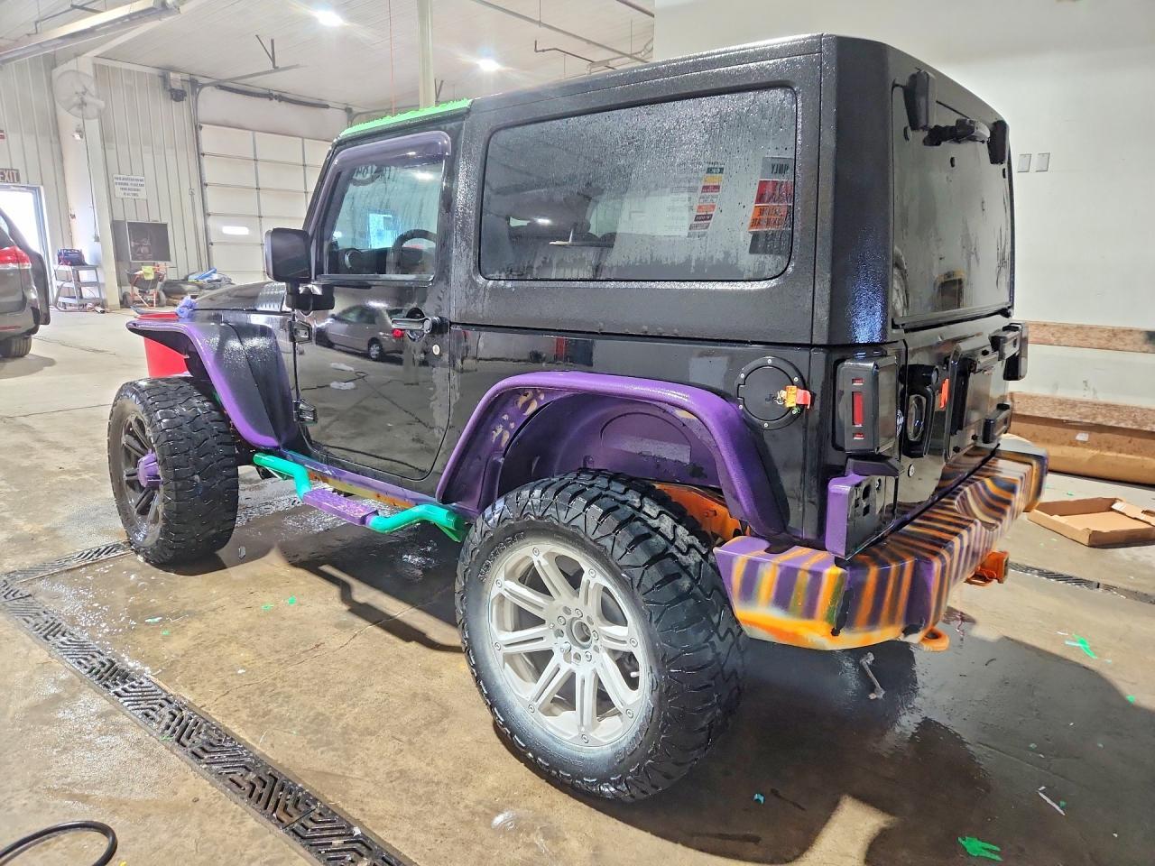 2011 Jeep Wrangler Rubicon - Фото 2