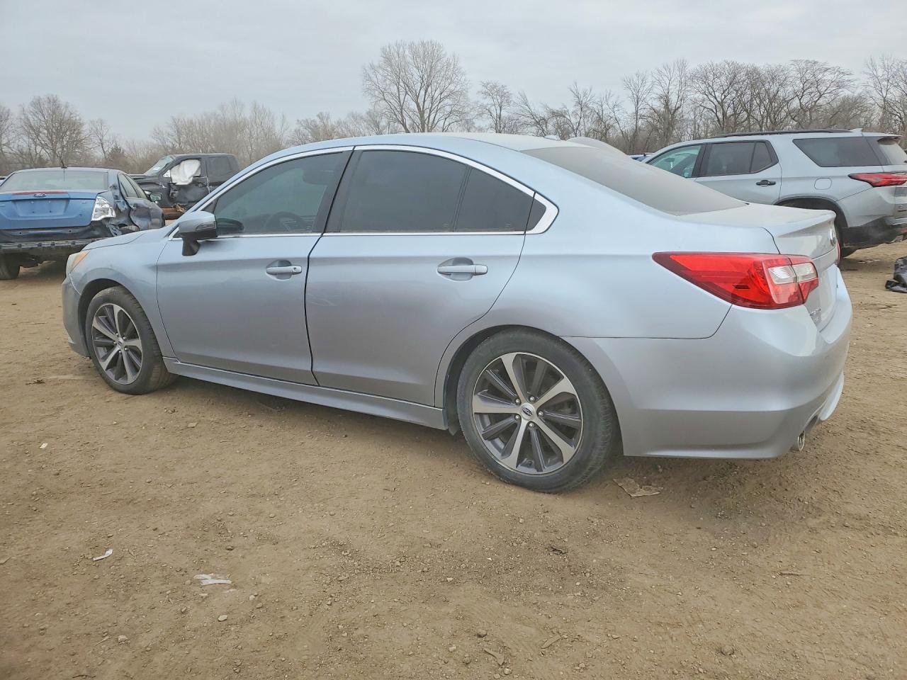 2015 Subaru Legacy 2.5I Limited - Фото 2